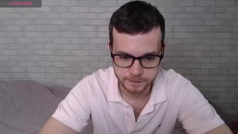 Snapshot of electric_smile chatting on 07-23-26, 08:45 Alex online show from 07-23-26, 08:45