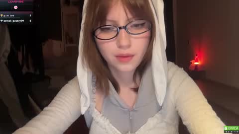 Snapshot of electric_woman chatting on 07-03-26, 08:04 Aleksa online show from 07-03-26, 08:04