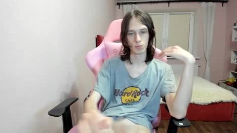 eleganc3 online show from 10-20-25, 09:48