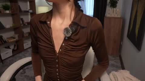 Jess online show from 06-18-26, 08:25