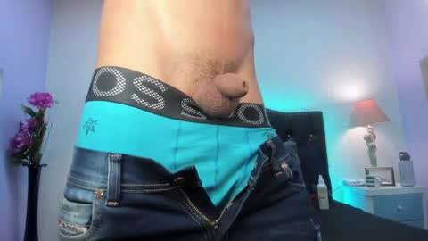 Snapshot of elegant_wolf chatting on 12-06-24, 02:17 Elegant online show from 12-06-24, 02:17