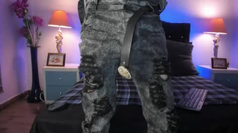 Snapshot of elegant_wolf chatting on 01-07-25, 02:42 Elegant online show from 01-07-25, 02:42