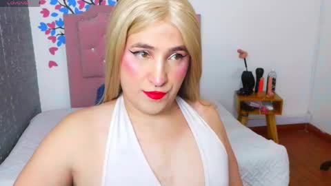 Snapshot of elektra_doll chatting on 06-04-26, 02:39 elektra_doll online show from 06-04-26, 02:39