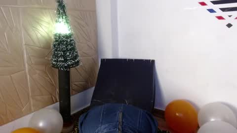 Snapshot of elektra_petite chatting on 12-15-24, 09:13 ELEKTRA hii my birthday is tomorrow but I will celebrate it on Sunday Ill wait for you online show from 12-15-24, 09:13
