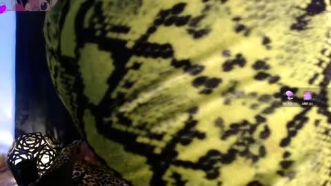 Snapshot of elektra_petite chatting on 12-22-24, 08:36 ELEKTRA hii my birthday is tomorrow but I will celebrate it on Sunday Ill wait for you online show from 12-22-24, 08:36