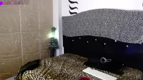 Snapshot of elektra_petite chatting on 01-09-25, 01:50 ELEKTRA hii my birthday is tomorrow but I will celebrate it on Sunday Ill wait for you online show from 01-09-25, 01:50