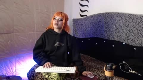 Snapshot of elektra_petite chatting on 01-09-25, 07:29 ELEKTRA hii my birthday is tomorrow but I will celebrate it on Sunday Ill wait for you online show from 01-09-25, 07:29
