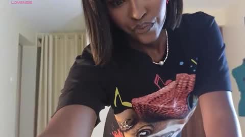 Snapshot of elena_love1111 chatting on 01-08-25, 01:52 Elena online show from 01-08-25, 01:52