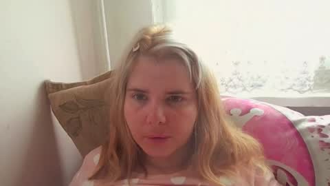 Elena online show from 04-19-26, 03:00