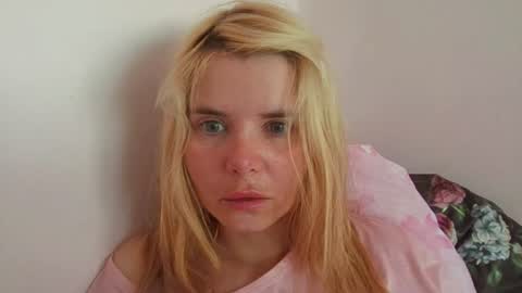 Snapshot of elenaflirt chatting on 07-13-26, 12:52 Elena online show from 07-13-26, 12:52