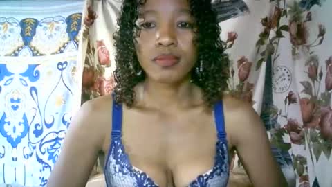 elenah013 online show from 01-13-26, 06:29