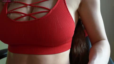 Heleonora online show from 12-30-24, 07:48