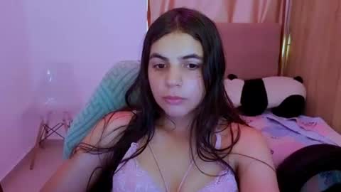 Snapshot of elenna_hotx chatting on 06-27-26, 06:24 agnes online show from 06-27-26, 06:24