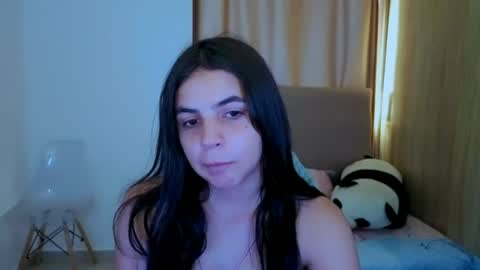 Snapshot of elenna_hotx chatting on 07-01-26, 06:07 agnes online show from 07-01-26, 06:07