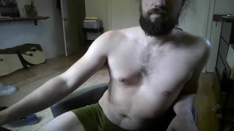 Snapshot of elephantfox chatting on 12-21-24, 10:40 fox online show from 12-21-24, 10:40