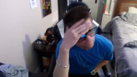 Snapshot of elevatetlb chatting on 09-11-25, 10:26 Walker online show from 09-11-25, 10:26