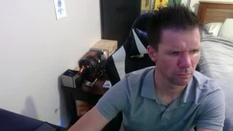 Snapshot of elevatetlb chatting on 09-20-25, 05:08 Walker online show from 09-20-25, 05:08