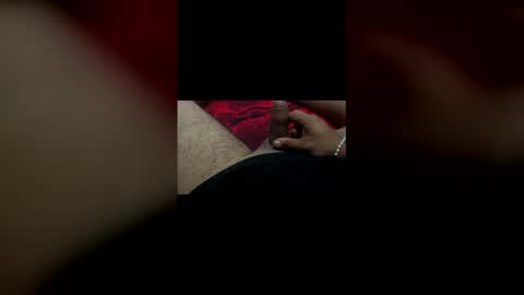 Snapshot of elgarcia04102003 chatting on 04-05-26, 01:41 elgarcia04102003 online show from 04-05-26, 01:41