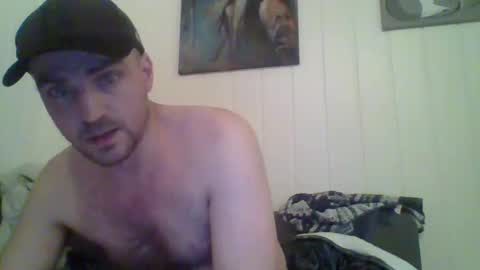 Snapshot of elhornyvikingo chatting on 12-13-24, 04:05 horny viking online show from 12-13-24, 04:05
