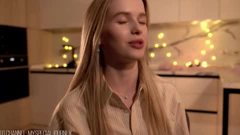 Eli online show from 11-21-25, 05:55