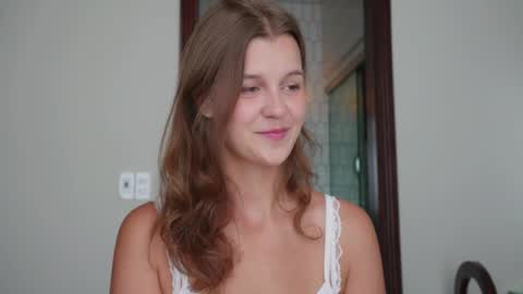  ELI  Stream on  online show from 04-07-26, 06:36