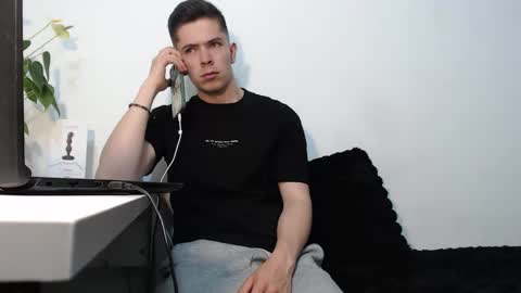 Elian online show from 03-14-26, 10:59