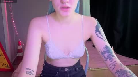 Snapshot of elieiza_xo chatting on 07-10-26, 09:12 elieiza_xo online show from 07-10-26, 09:12