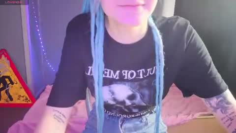 Snapshot of elieiza_xo chatting on 07-17-26, 09:05 elieiza_xo online show from 07-17-26, 09:05