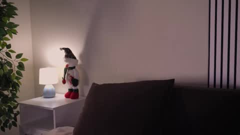 Ellie online show from 11-29-25, 05:32