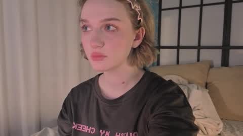 Ellie online show from 12-05-25, 05:38