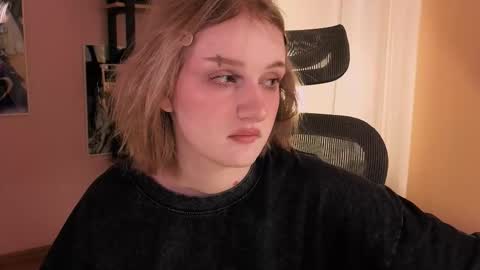 Ellie online show from 01-17-26, 05:34