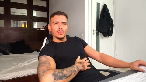 ElijahThorne online show from 02-07-26, 08:07