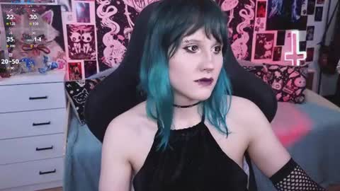 Snapshot of elika_kay chatting on 08-04-26, 08:22 MORE ME online show from 08-04-26, 08:22