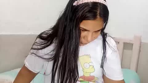 Snapshot of elimendez12 chatting on 02-21-26, 01:45 elimendez12 online show from 02-21-26, 01:45