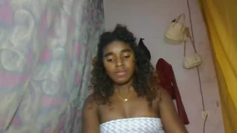 elina981 online show from 04-18-26, 10:41