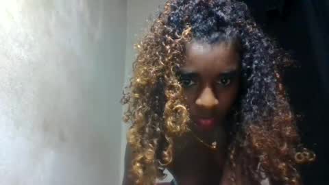 Snapshot of elina981 chatting on 06-27-26, 12:22 elina981 online show from 06-27-26, 12:22