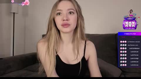 Elna and Tom online show from 03-17-26, 01:54