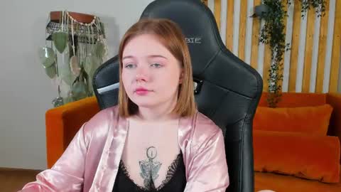 elinavale online show from 07-17-26, 05:14