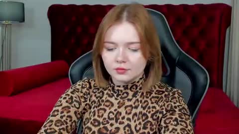 elinavale online show from 07-18-26, 05:22