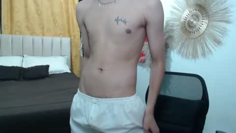 Snapshot of elio_collem chatting on 07-20-26, 10:39 ELIO online show from 07-20-26, 10:39