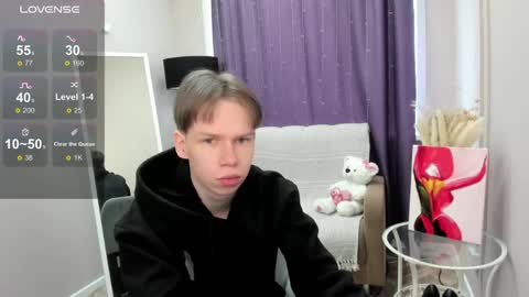 Snapshot of eliotmars chatting on 05-12-26, 07:05 eliotmars online show from 05-12-26, 07:05