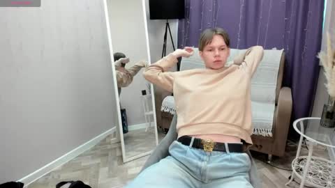 Snapshot of eliotmars chatting on 06-03-26, 02:33 eliotmars online show from 06-03-26, 02:33