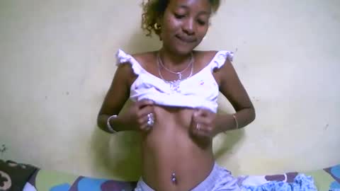 elisa689549 online show from 10-19-25, 07:58
