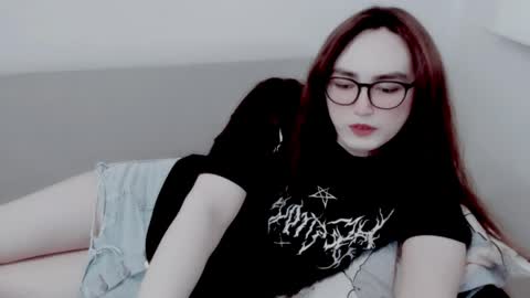 Snapshot of elisa_2001 chatting on 06-09-26, 02:34 Liza online show from 06-09-26, 02:34