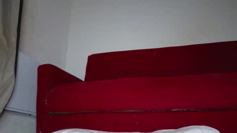 Snapshot of elisa_bright chatting on 02-07-26, 05:49 Tati online show from 02-07-26, 05:49