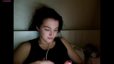 elisa_dove208 online show from 11-20-25, 05:01