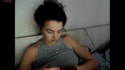 elisa_dove208 online show from 12-21-25, 10:22