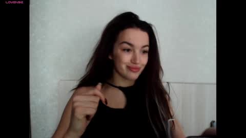 elisa_dove208 online show from 01-10-26, 09:33