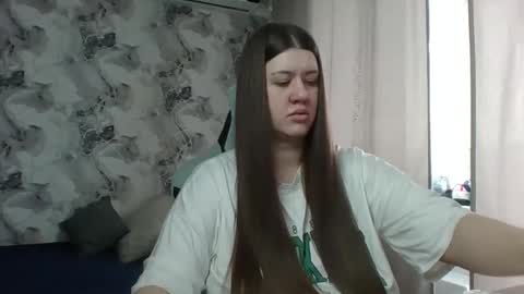 Aletta Oushen online show from 02-06-26, 08:18