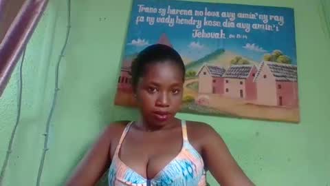 Snapshot of elisabeth2525 chatting on 01-12-25, 06:27 elisabeth2525 online show from 01-12-25, 06:27